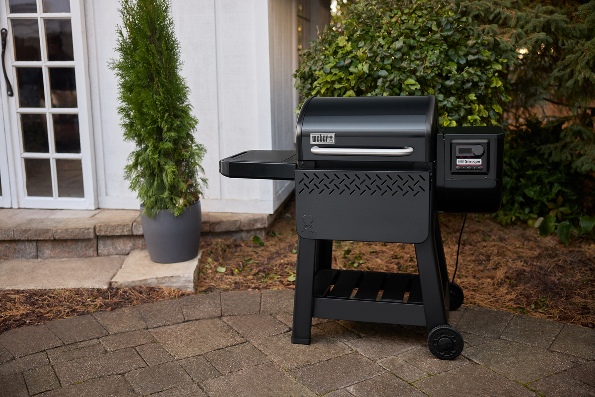 Weber Smoque Holzpelletsmoker schwarz