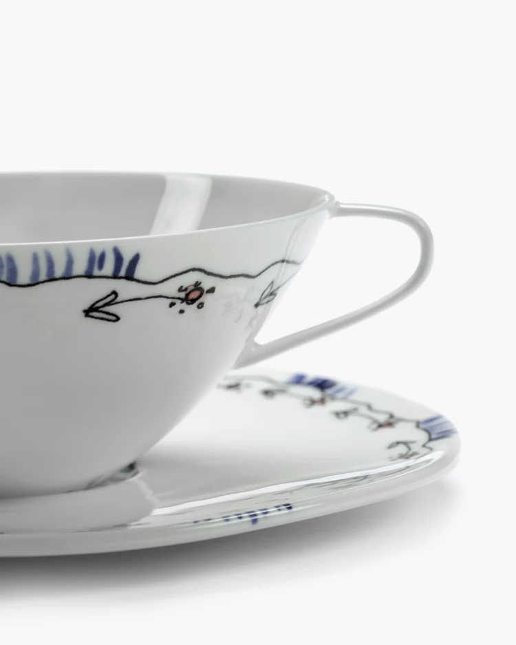 Serax Teetasse mit Untertasse Anemonen milk midnight flowers von Marni 15,8cm