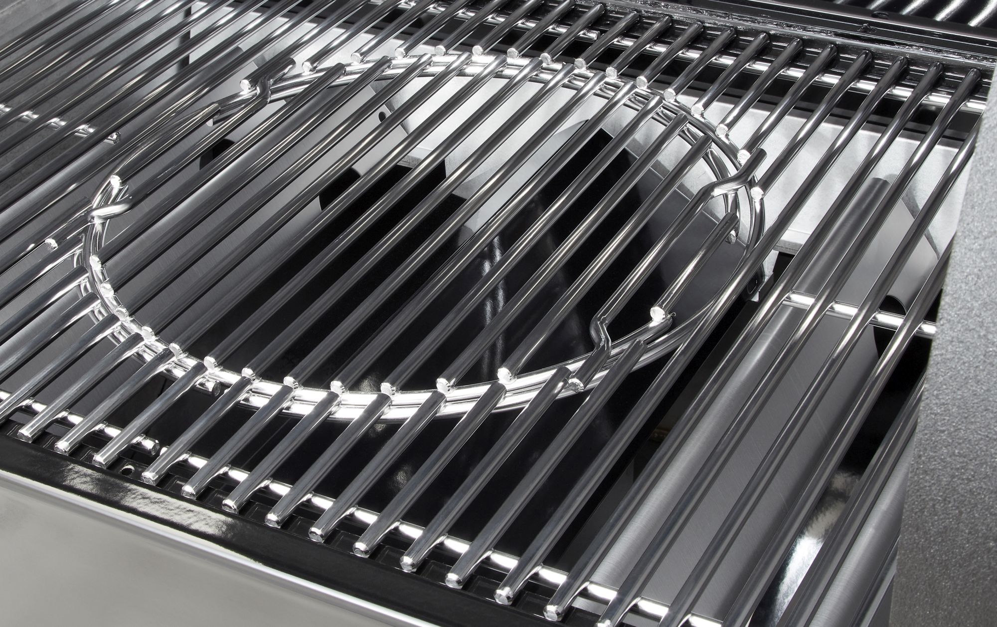 Weber SmokeFire EX4 GBS Holzpelletgrill schwarz