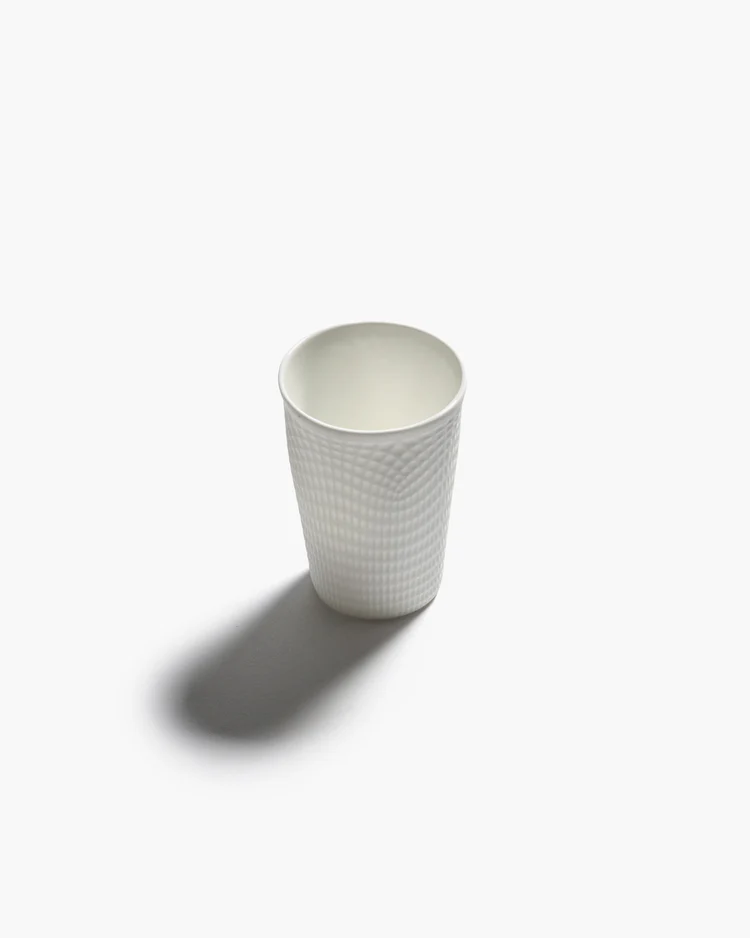 Serax Tasse °3 weiß Nido von Ann Van Hoey