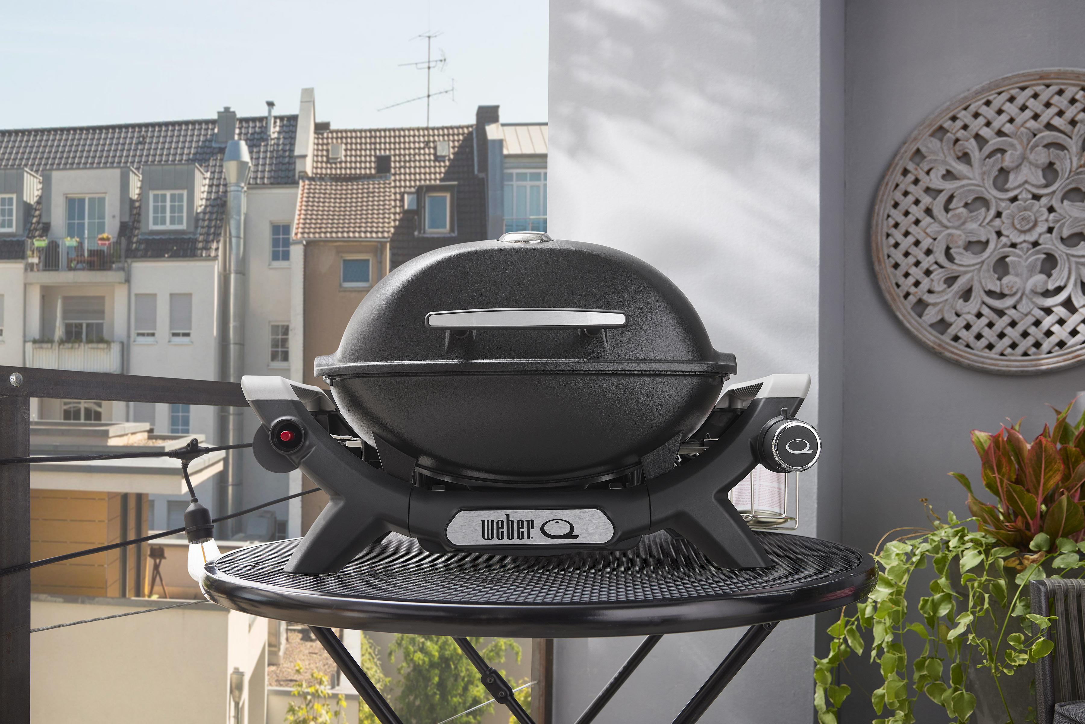 Weber Q 1100N Gasgrill  schwarz