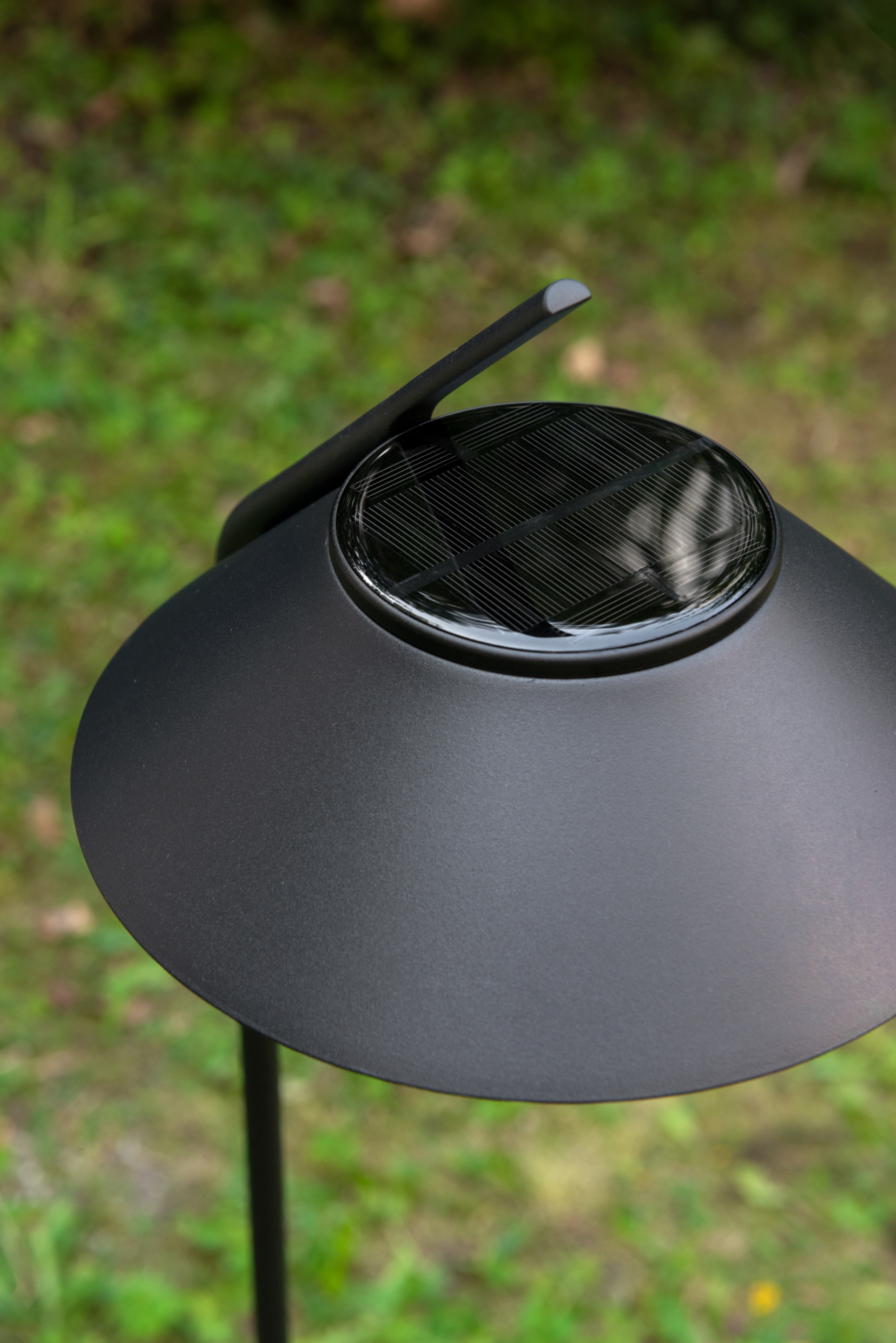 Stelton Vinkel LED-Leuchte mit Erdspieß schwarz