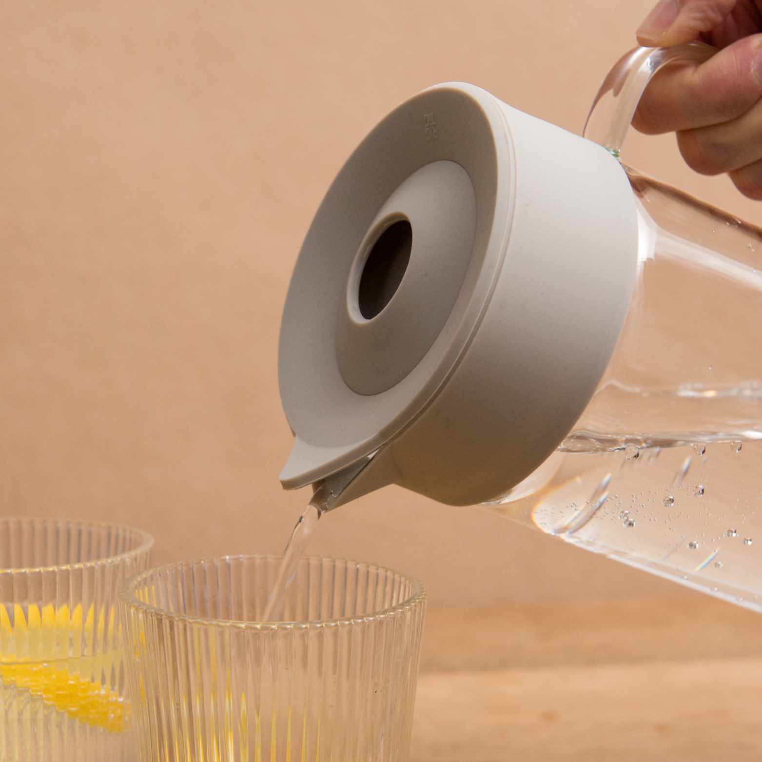 Rig-Tig by Stelton PIP Servierkanne hellgrau